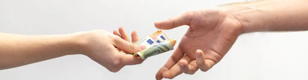 nutzungsrechte-kosten-1024x267.webp