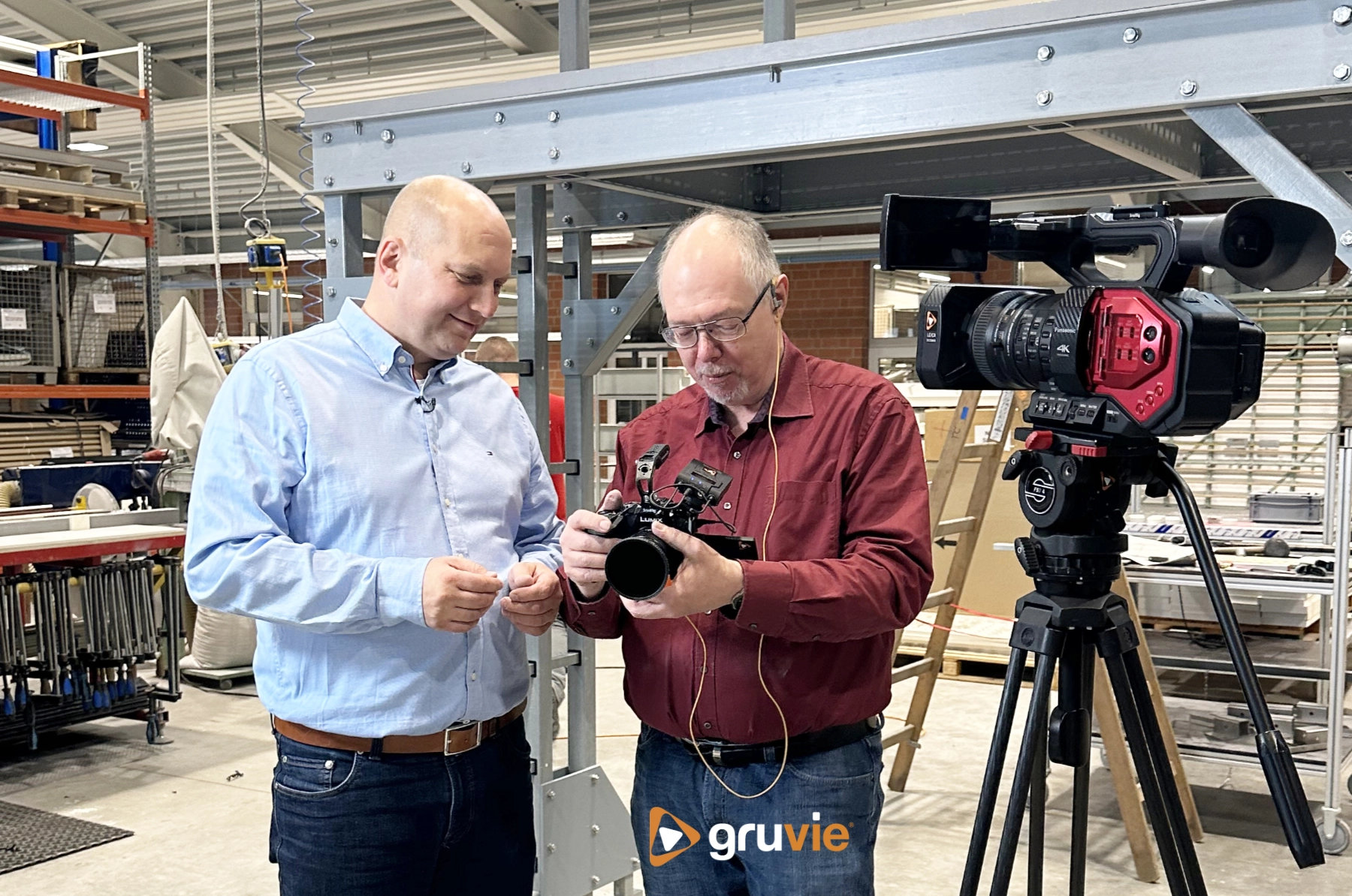 b2b_gerald_gerrit_video_produktion_youtube.jpg b2b_gerald_gerrit_video_produktion_youtube.jpg